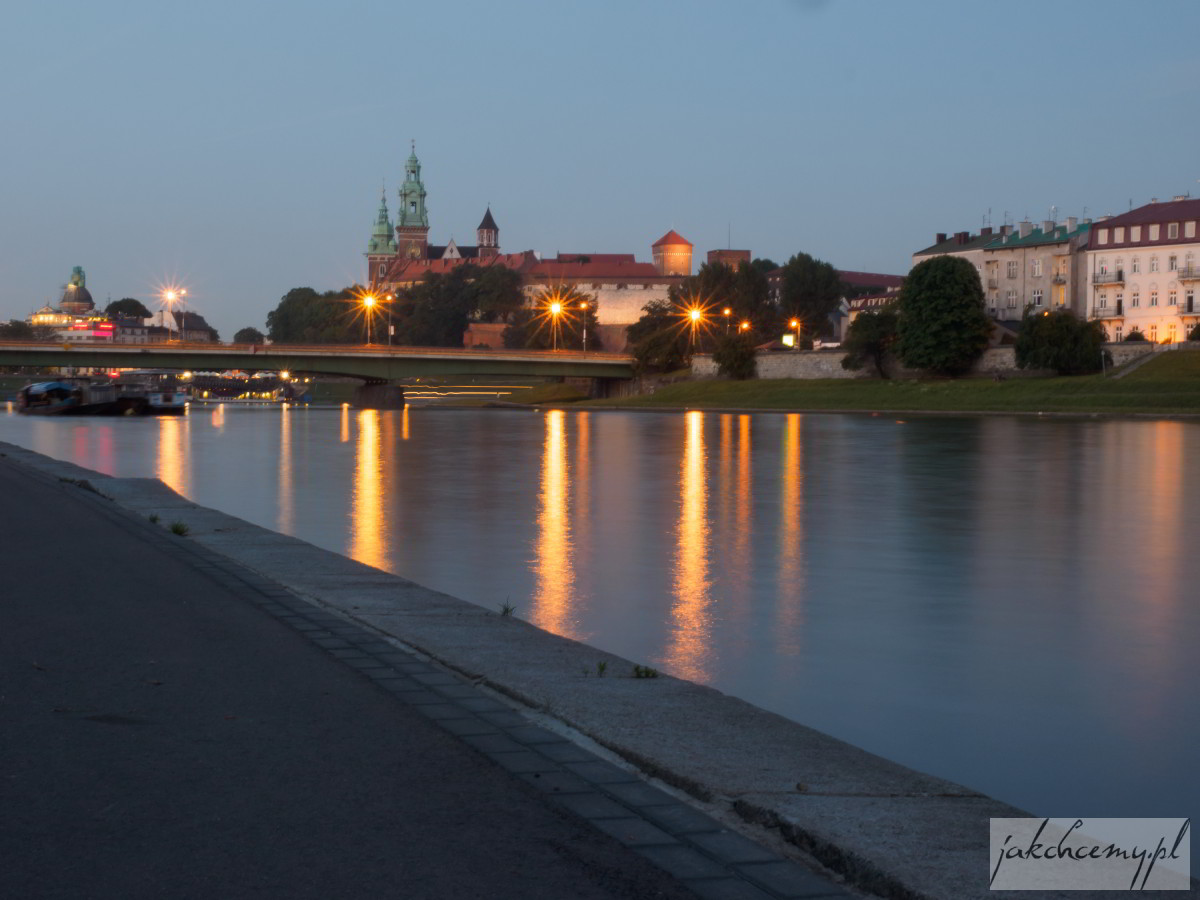 Wawel juz za mostem